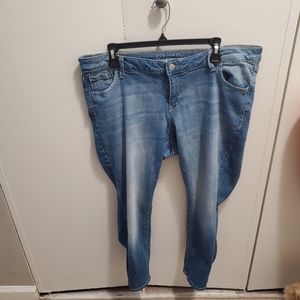Used good condition Old Navy Rockstar jeans | size 18